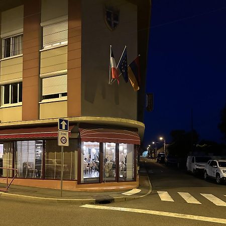 Hotel Restaurant Saint-Benoit Gueugnon Εξωτερικό φωτογραφία