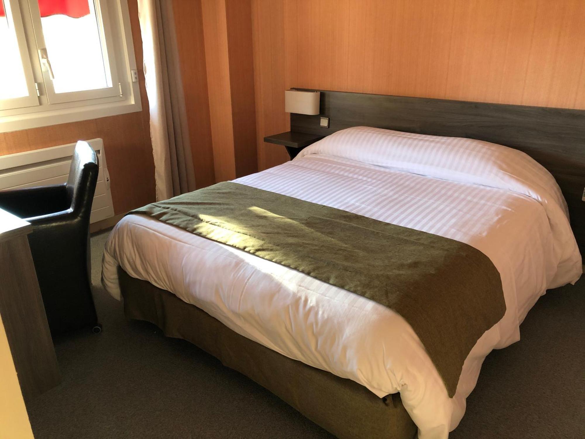 Hotel Restaurant Saint-Benoit Gueugnon Εξωτερικό φωτογραφία