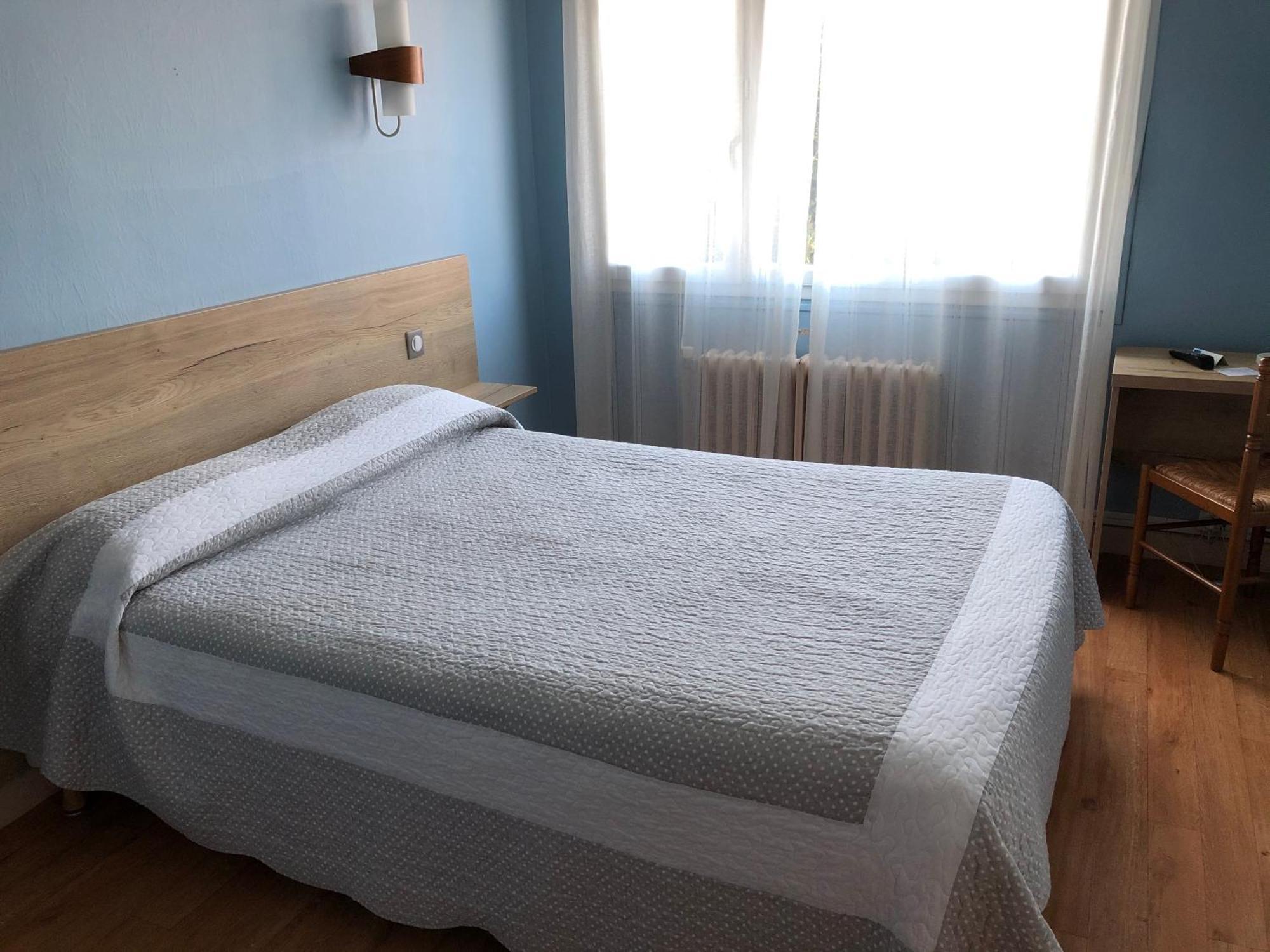 Hotel Restaurant Saint-Benoit Gueugnon Εξωτερικό φωτογραφία